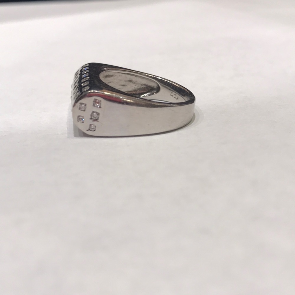 Diamond Ring - Picture 3 of 4